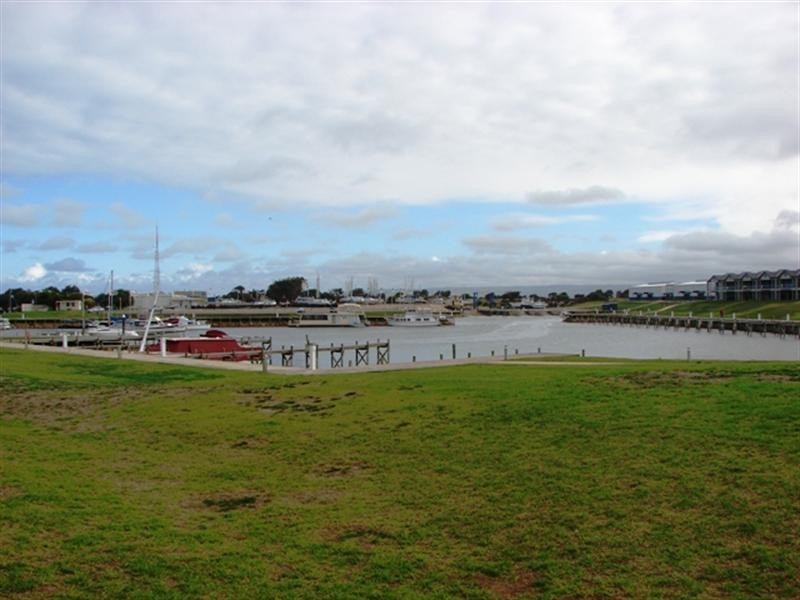 3 Vesta Drive, Hindmarsh Island SA 5214