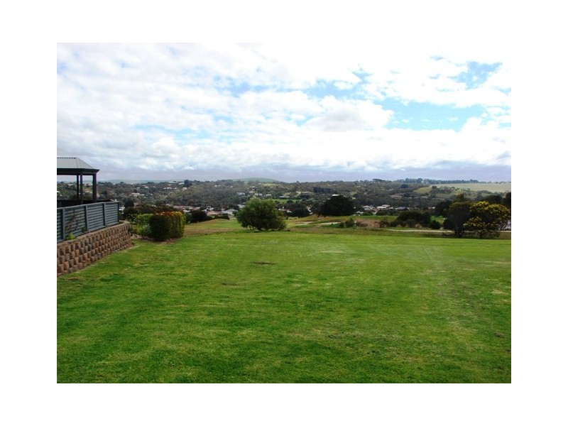 6 Emma Court, Mccracken SA 5211