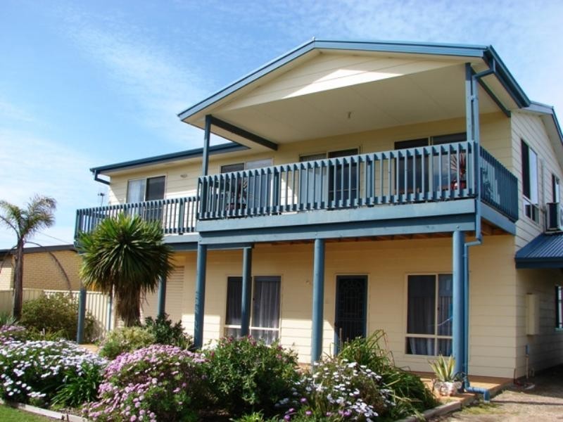 12 Second Avenue, Hayborough SA 5211