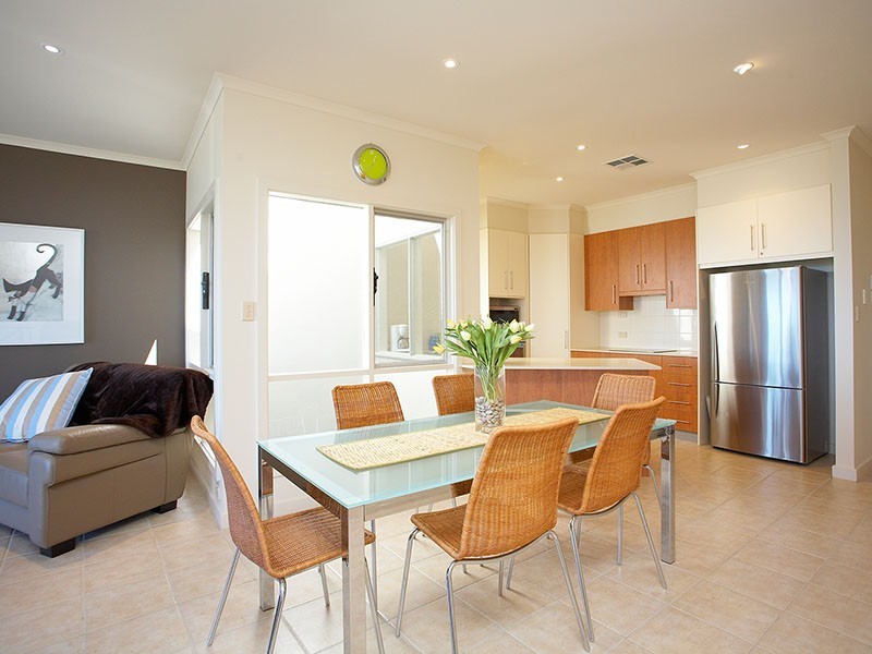 3/34-36 Esplanade, Victor Harbor SA 5211