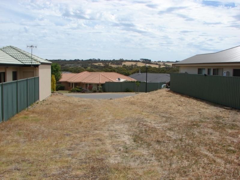 4 Riverway Court, Mccracken SA 5211