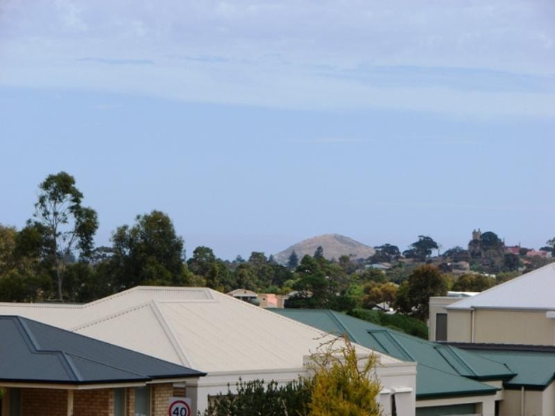 4 Riverway Court, Mccracken SA 5211