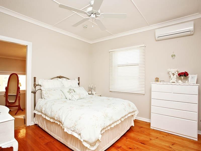 13 Hillview Road, Victor Harbor SA 5211