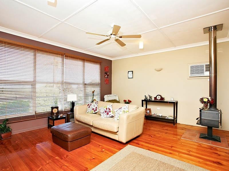 13 Hillview Road, Victor Harbor SA 5211