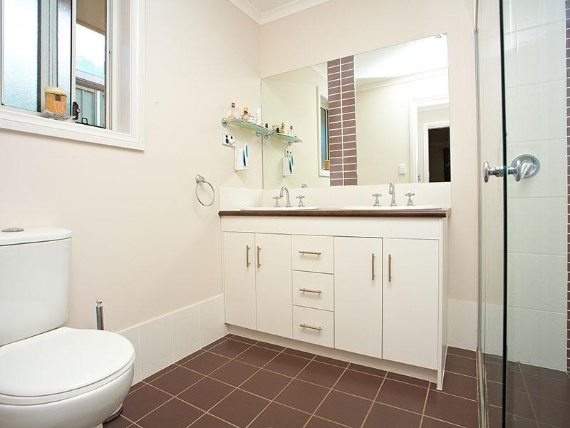 13 Jasmin Drive, Victor Harbor SA 5211