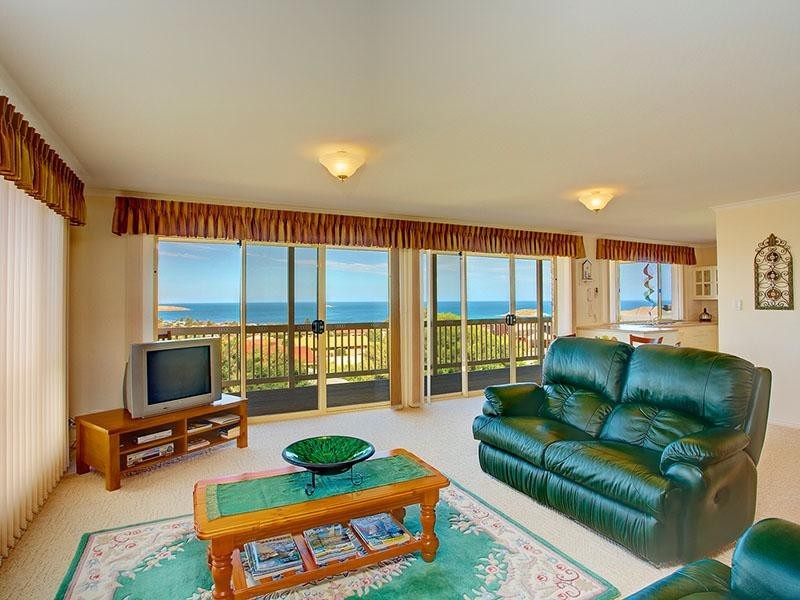 36 White Crescent, Encounter Bay SA 5211