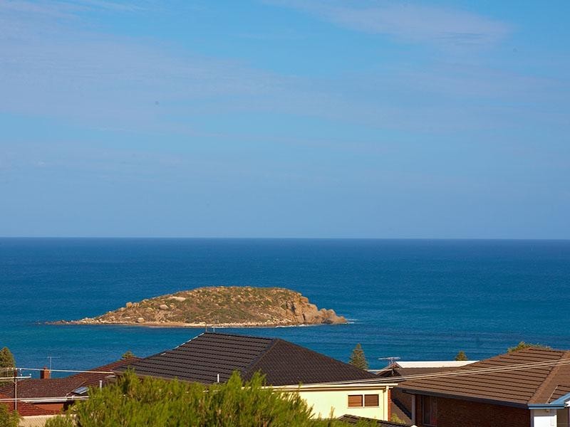 36 White Crescent, Encounter Bay SA 5211