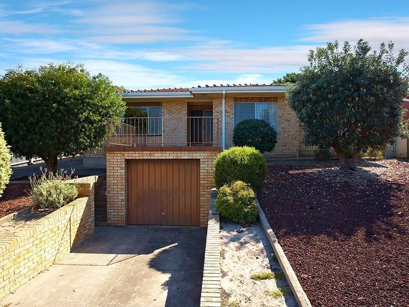 27 Swain Road, Victor Harbor SA 5211