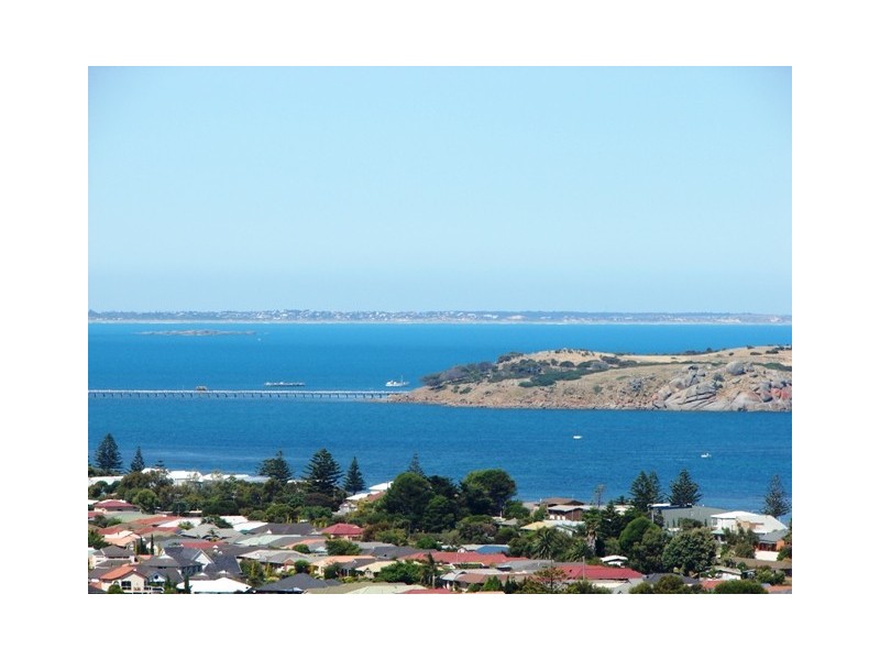 36 White Cresent, Encounter Bay SA 5211