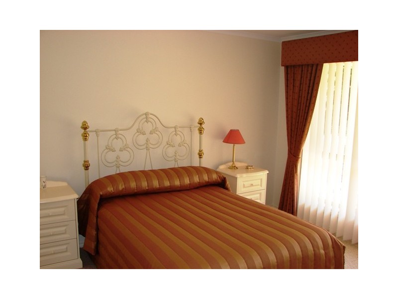 36 White Cresent, Encounter Bay SA 5211