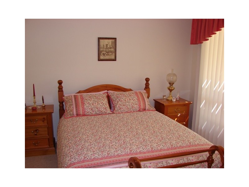 36 White Cresent, Encounter Bay SA 5211