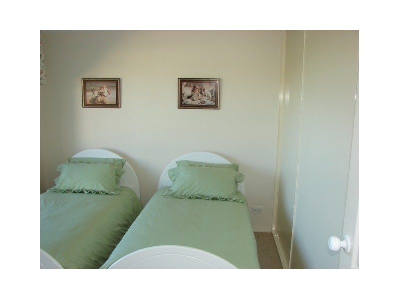 36 White Cresent, Encounter Bay SA 5211