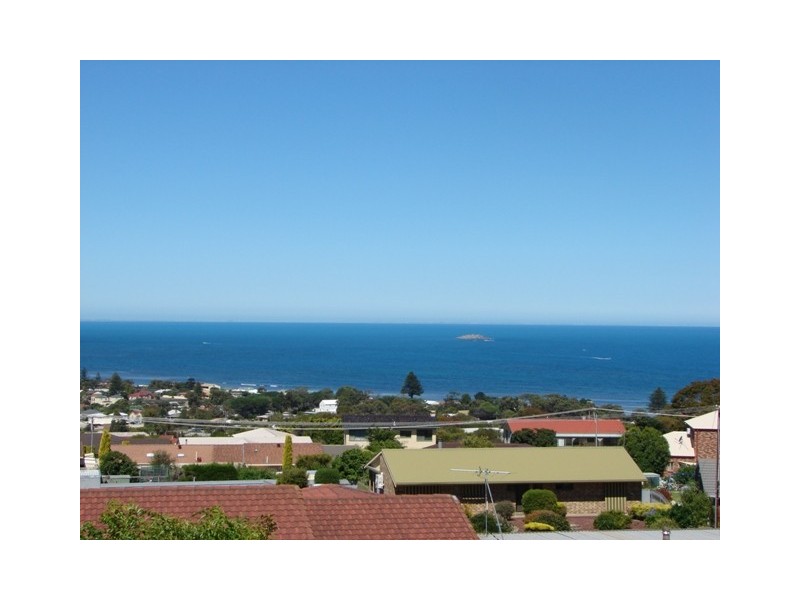 36 White Cresent, Encounter Bay SA 5211