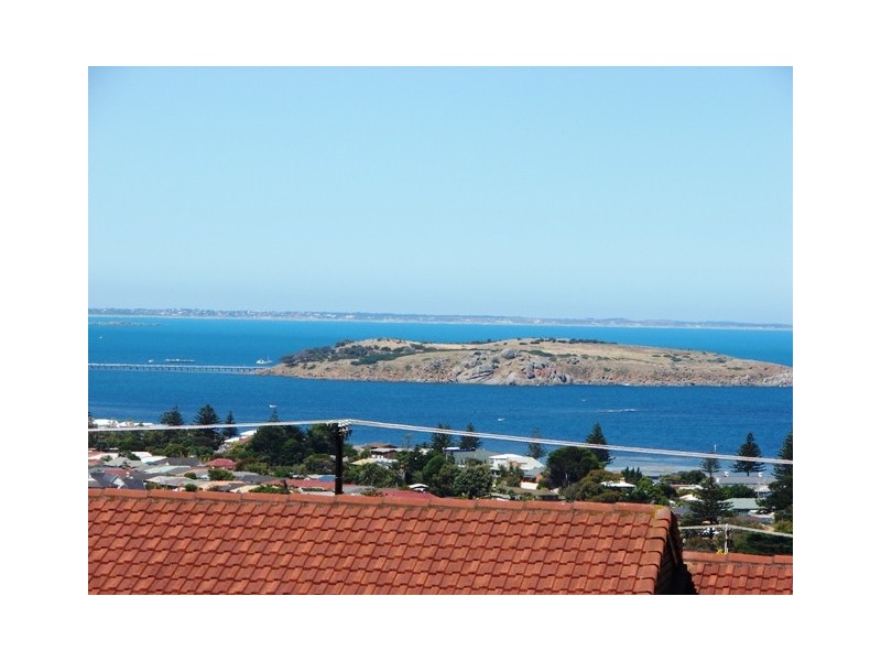 36 White Cresent, Encounter Bay SA 5211