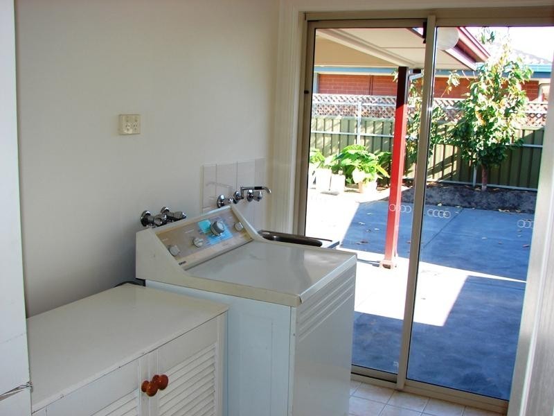 9 Dolphin Avenue, Encounter Bay SA 5211