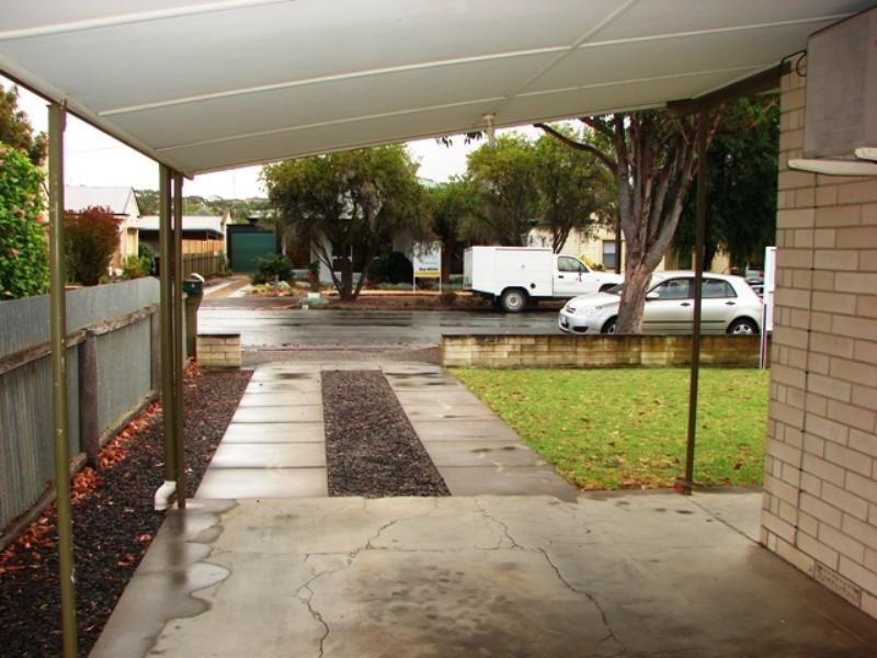 14 Lindsay Street, Victor Harbor SA 5211
