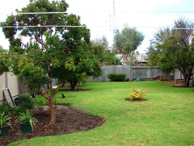 14 Lindsay Street, Victor Harbor SA 5211
