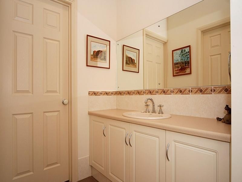 90 Matthew Flinders Drive, Encounter Bay SA 5211