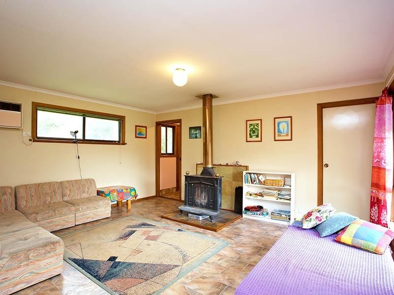 35 Lord Hobart Crescent, Encounter Bay SA 5211