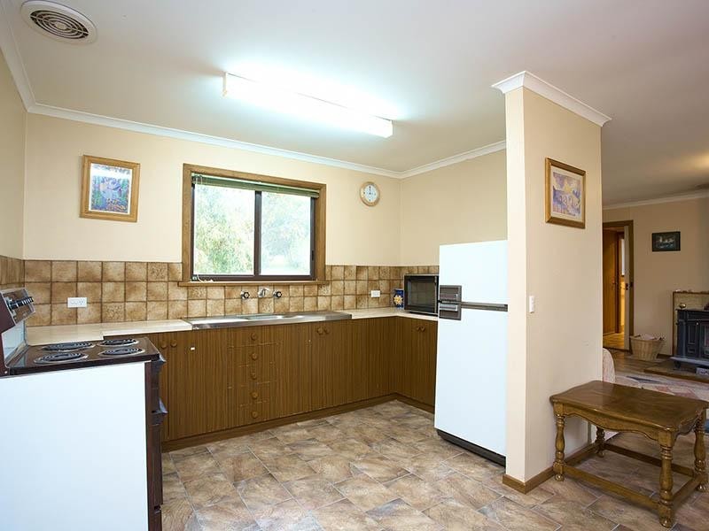 35 Lord Hobart Crescent, Encounter Bay SA 5211