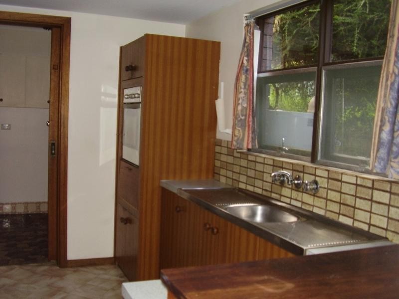 31 Yalladoola Road, Victor Harbor SA 5211