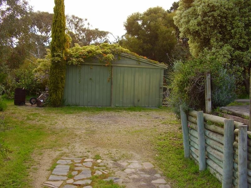 31 Yalladoola Road, Victor Harbor SA 5211