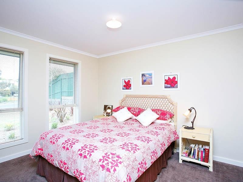 8 Pollard Court, Encounter Bay SA 5211