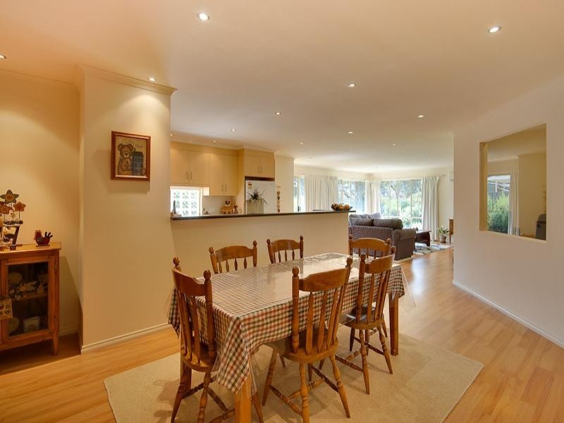 6 Gare Court, Victor Harbor SA 5211