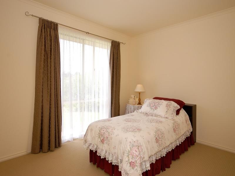 6 Gare Court, Victor Harbor SA 5211