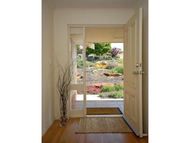 6 Gare Court, Victor Harbor SA 5211