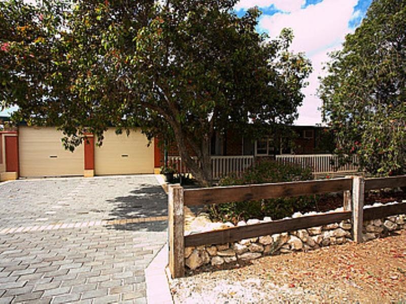 79 North Terrace, Port Elliot SA 5212