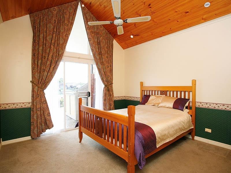 21 Lakeside Circuit, Encounter Bay SA 5211