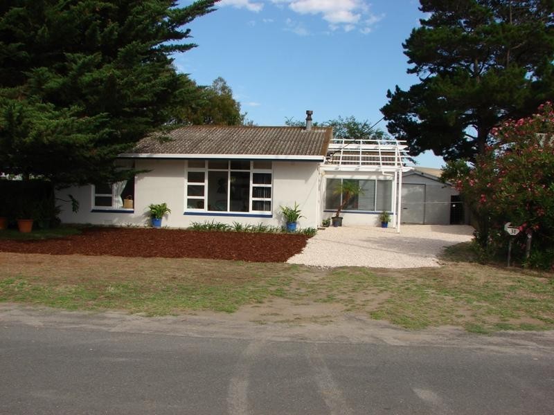 31 George Street, Encounter Bay SA 5211