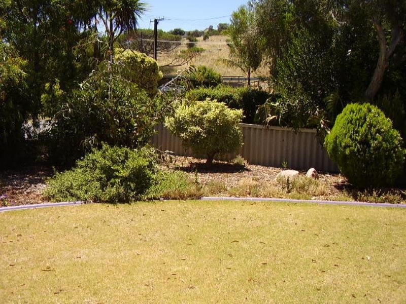 5 Dinan Road, Victor Harbor SA 5211