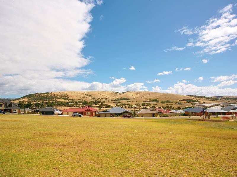 25 Drummond Circuit, Hayborough SA 5211