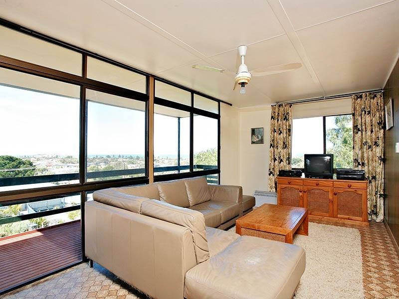 21 Laurie Avenue, Encounter Bay SA 5211