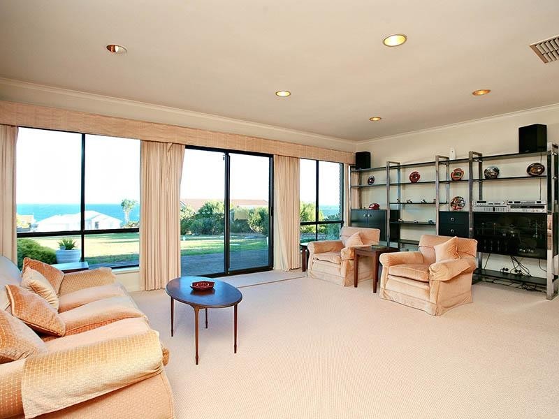 12 Battunga Avenue, Port Elliot SA 5212