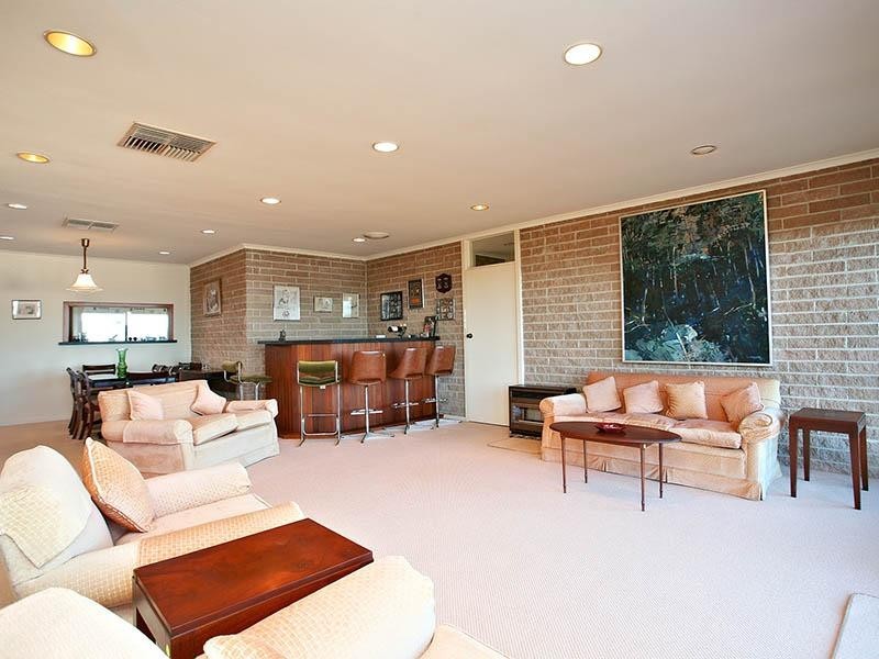 12 Battunga Avenue, Port Elliot SA 5212