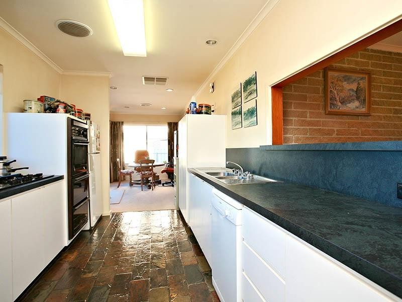 12 Battunga Avenue, Port Elliot SA 5212