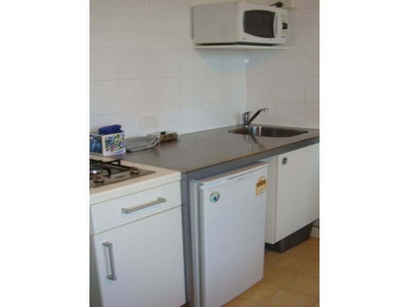 9/11-17 Hindmarsh Road, Victor Harbor SA 5211