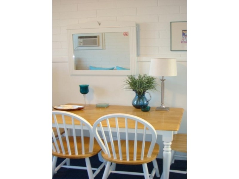 9/11-17 Hindmarsh Road, Victor Harbor SA 5211