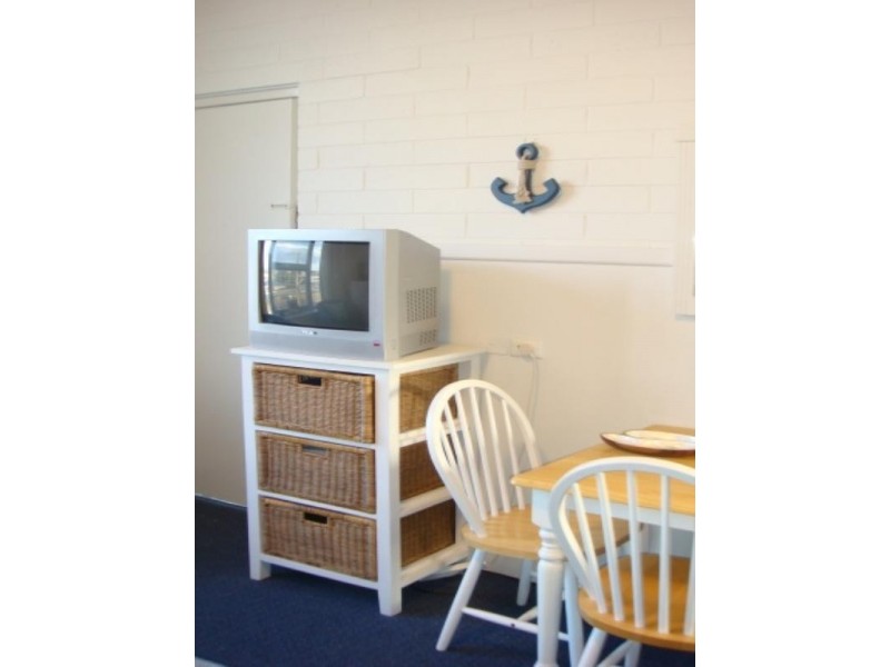 9/11-17 Hindmarsh Road, Victor Harbor SA 5211