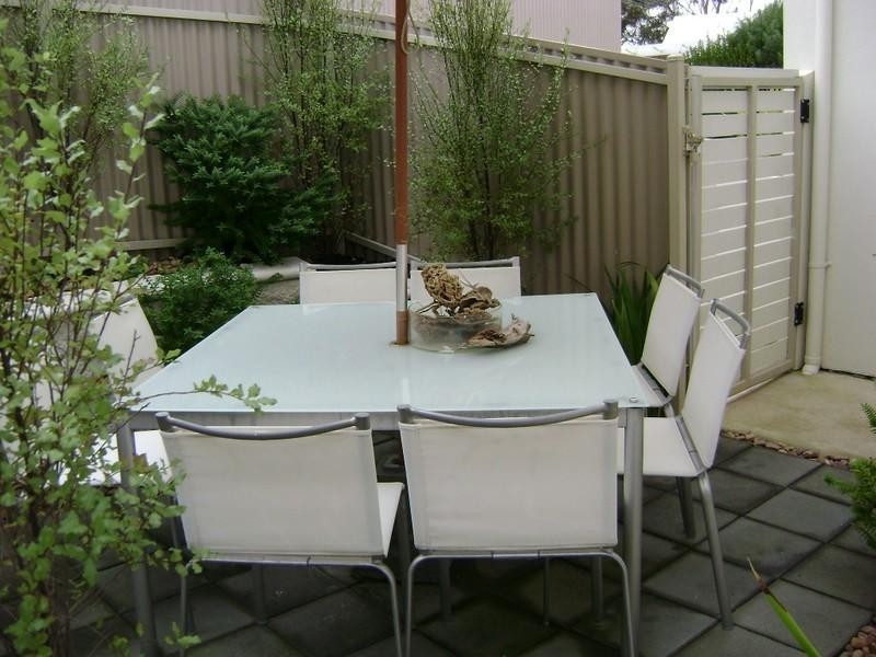 2/4 Honeyman Grove, Mccracken SA 5211