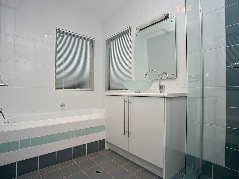 4 Raminjeri Crescent, Encounter Bay SA 5211