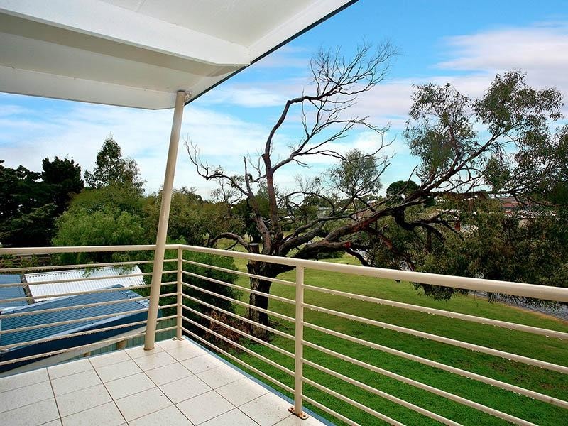 4 Raminjeri Crescent, Encounter Bay SA 5211