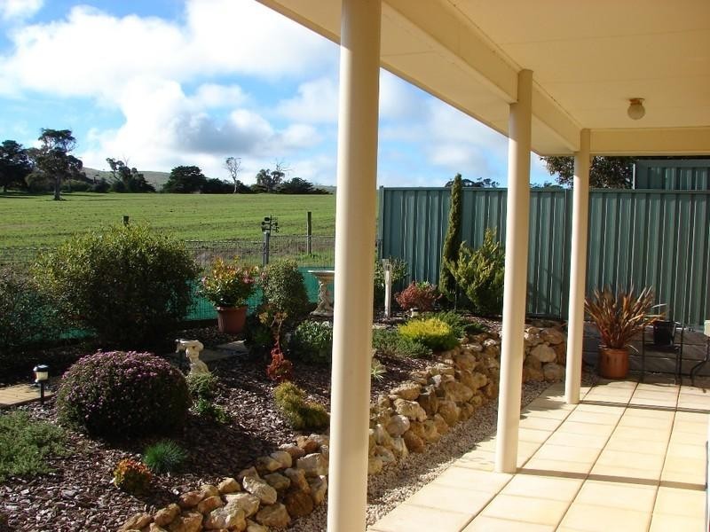 6 Palm Court, McCracken Estate, Victor Harbor SA 5211