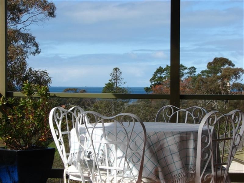 41 Gum Avenue, Victor Harbor SA 5211