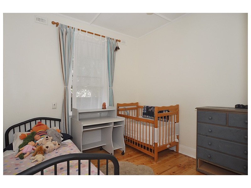 3 Peace Avenue, Victor Harbor SA 5211