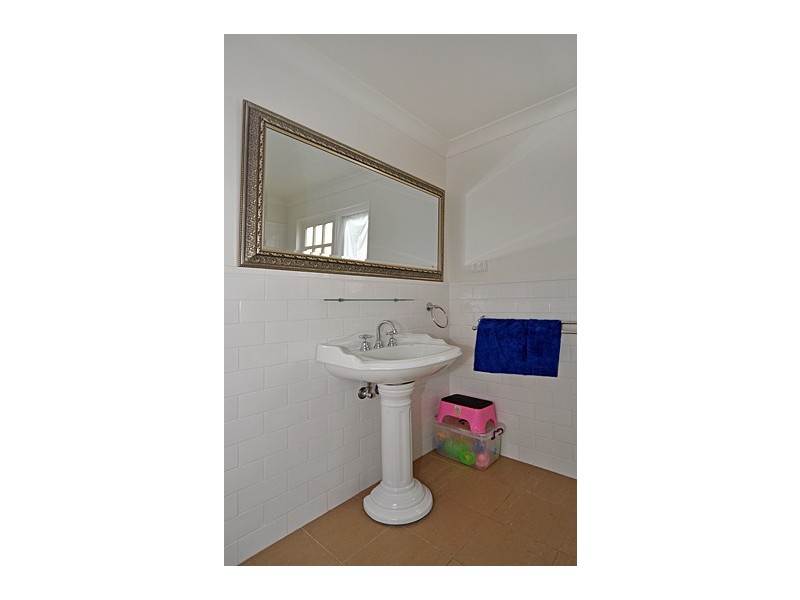 3 Peace Avenue, Victor Harbor SA 5211