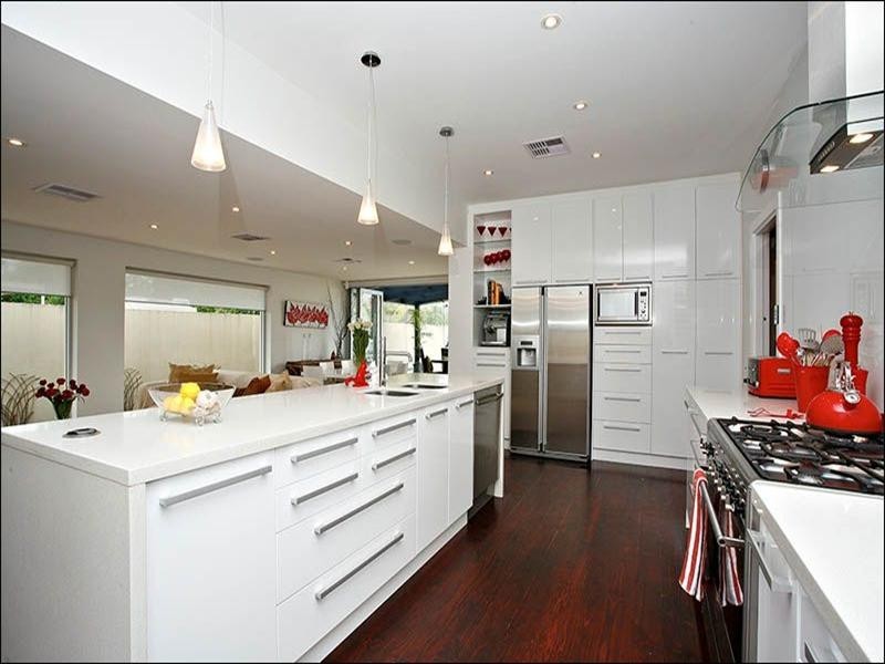 4 Acraman Street, Victor Harbor SA 5211